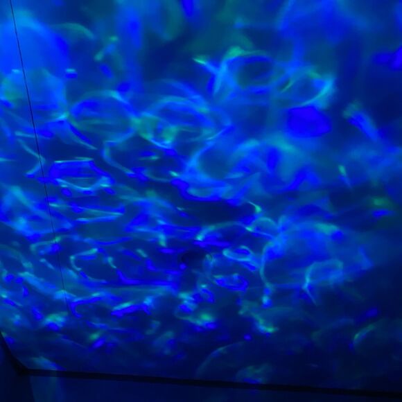 Blue Ocean Dream Galaxy Projector With Bluetooth Speaker Multi Color Lights - Picture 8 of 9